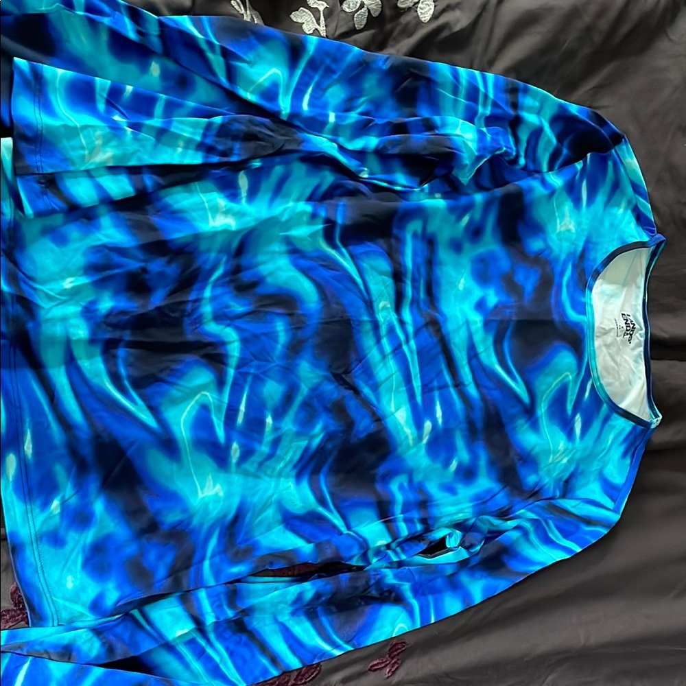 Blue and Black Long Sleeve Sunscreen Shirt